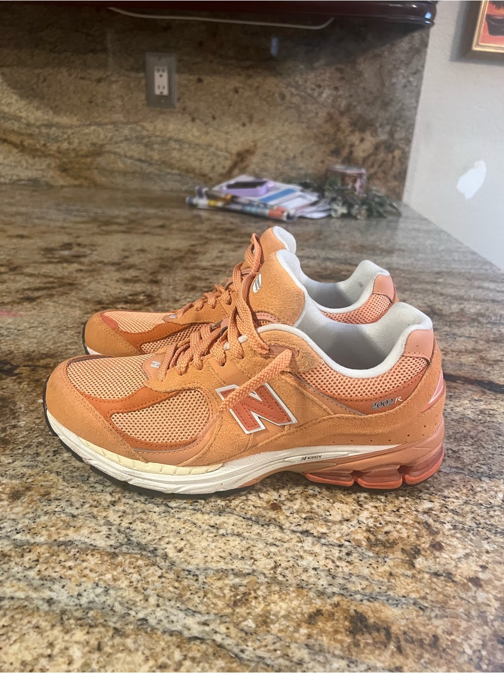 New Balance Orange Mesh & Suede Sneakers Men’s size 10 /Women size 11.5no insole